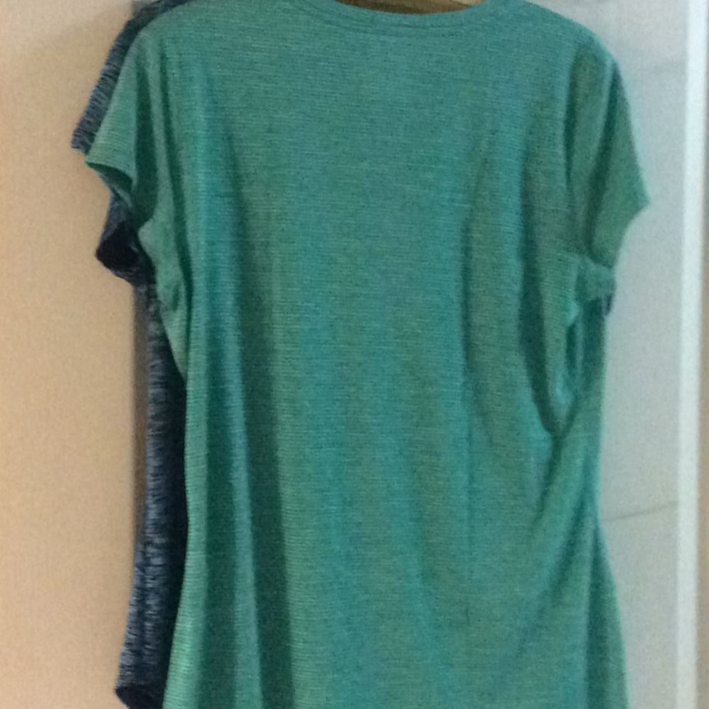 T-shirt - Picture 2 of 2